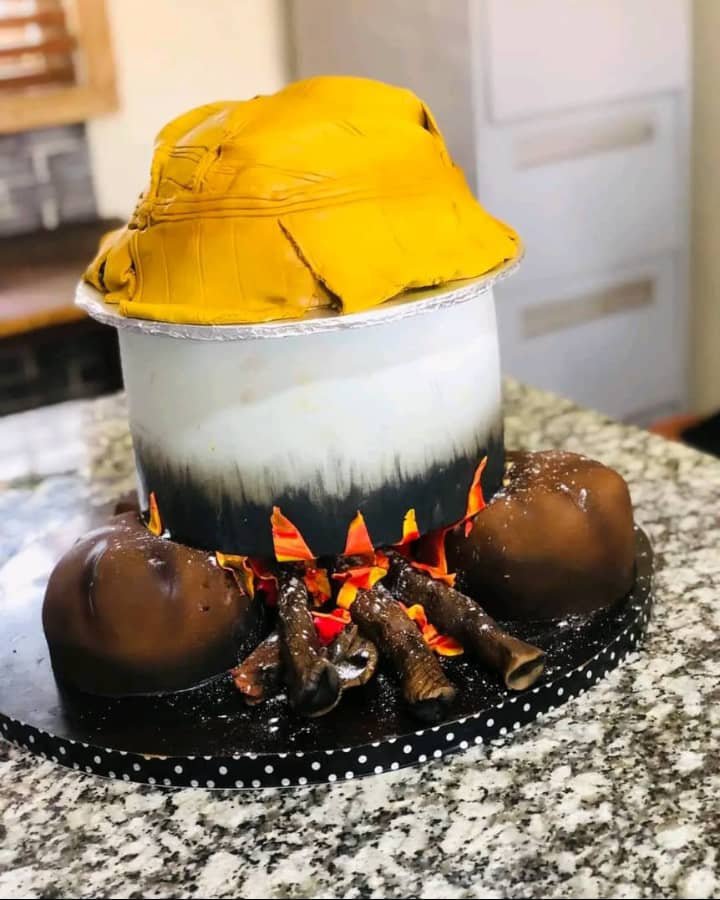 Introduction cakes( kukyala/ kwanjula)